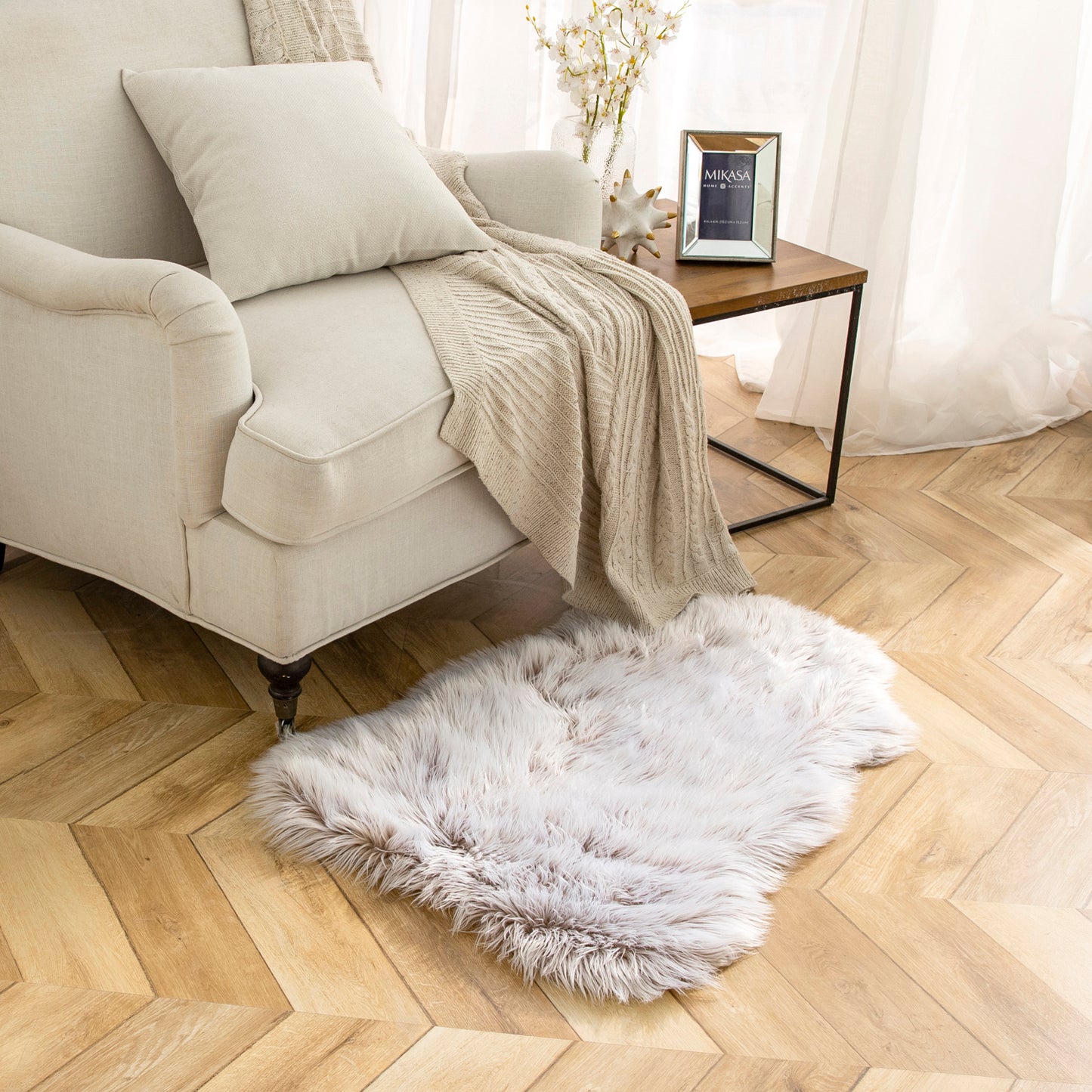 Deluxe Ultra Soft Faux Sheepskin Fur Series Fluffy Decorative Indoor Shag Area Rug, 2 x 3 Feet